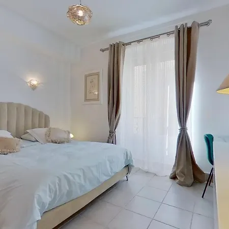 Le Pytheas Vieux Port Marseille Apartment *